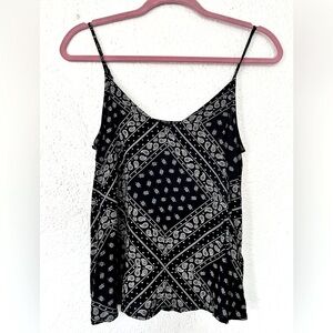 DIVIDED • Black and White Paisley Cropped Camisole size 6 H & M